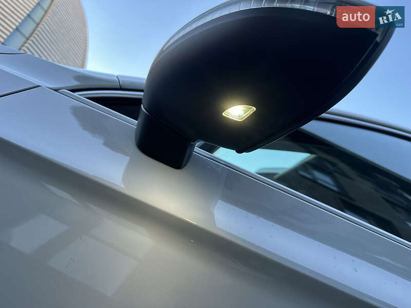 Универсал Volkswagen Passat 2017 в Львове