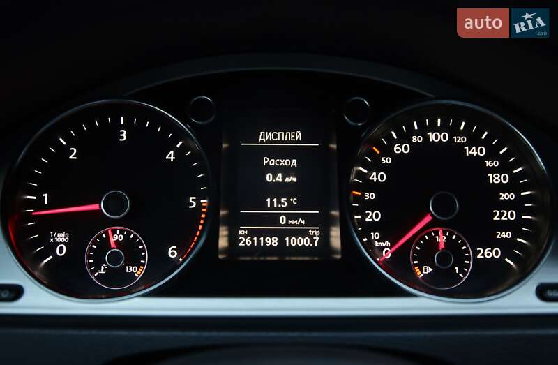 Универсал Volkswagen Passat 2013 в Харькове