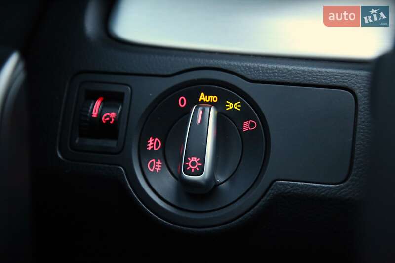 Универсал Volkswagen Passat 2013 в Харькове