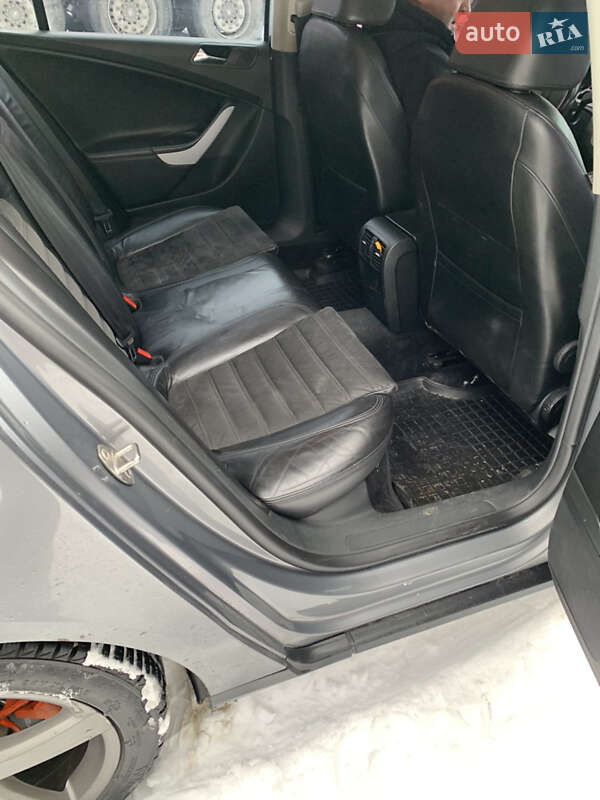 Седан Volkswagen Passat 2008 в Самборе