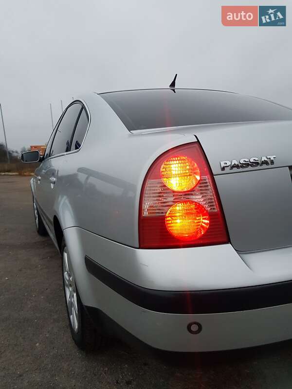 Седан Volkswagen Passat 2001 в Мене