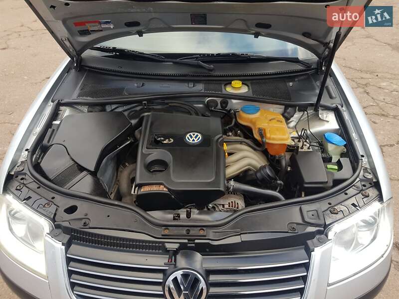 Седан Volkswagen Passat 2001 в Мене