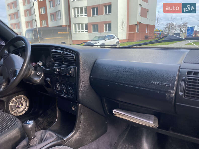 Универсал Volkswagen Passat 1994 в Виннице