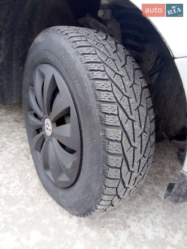 Седан Volkswagen Passat 1998 в Вараше