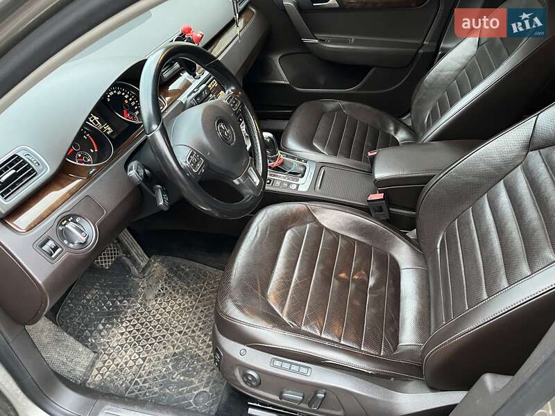 Седан Volkswagen Passat 2013 в Вінниці