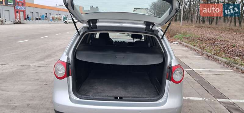 Универсал Volkswagen Passat 2006 в Киеве