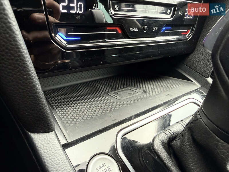 Универсал Volkswagen Passat 2021 в Луцке фото 25 Универсал Volkswagen Passat 2021 в Луцке