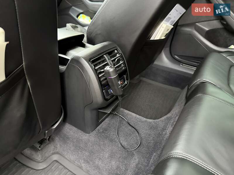 Седан Volkswagen Passat 2018 в Киеве фото 9 Седан Volkswagen Passat 2018 в Киеве