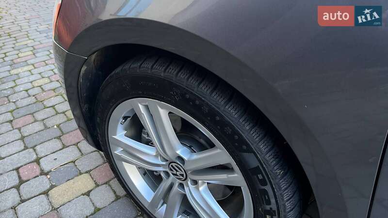 Седан Volkswagen Passat 2012 в Хмельницком