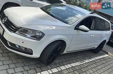 Универсал Volkswagen Passat 2013 в Ивано-Франковске