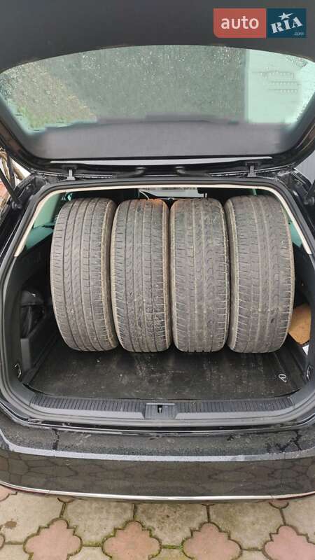 Універсал Volkswagen Passat 2018 в Львові фото 30 Універсал Volkswagen Passat 2018 в Львові