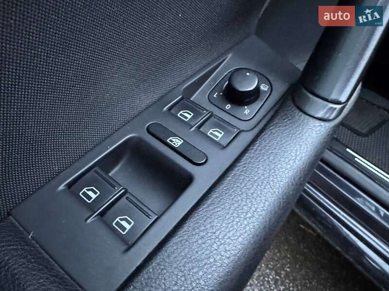 Универсал Volkswagen Passat 2011 в Южноукраинске