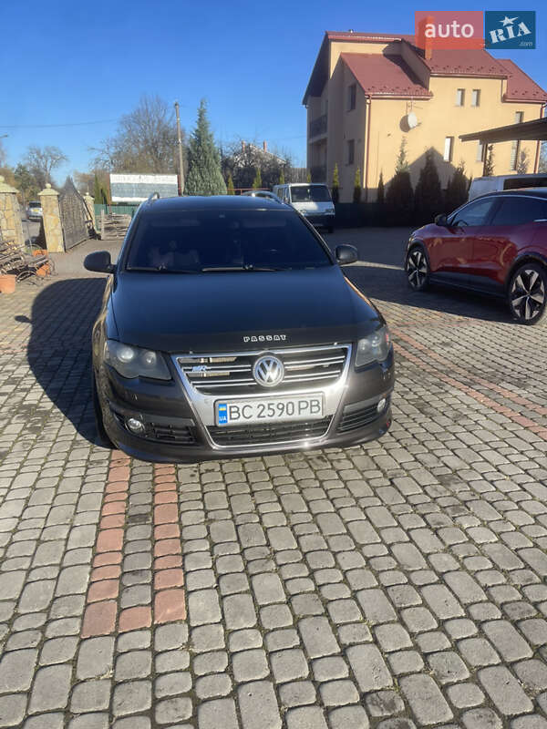 Универсал Volkswagen Passat 2010 в Самборе