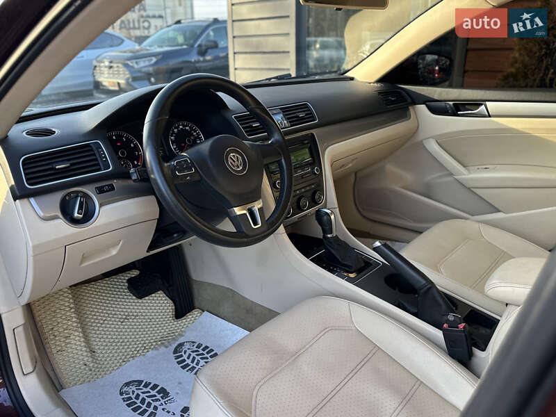 Седан Volkswagen Passat 2014 в Шептицькому фото 26 Седан Volkswagen Passat 2014 в Шептицькому