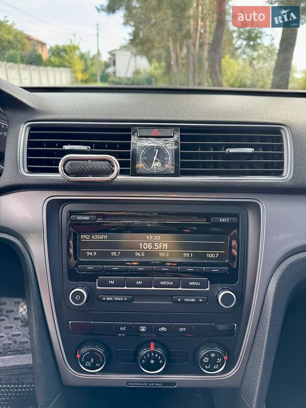 Седан Volkswagen Passat 2014 в Киеве фото 18 Седан Volkswagen Passat 2014 в Киеве