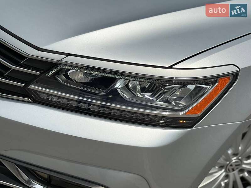 Седан Volkswagen Passat 2016 в Кривом Роге