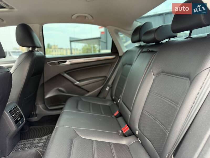 Седан Volkswagen Passat 2016 в Кривом Роге