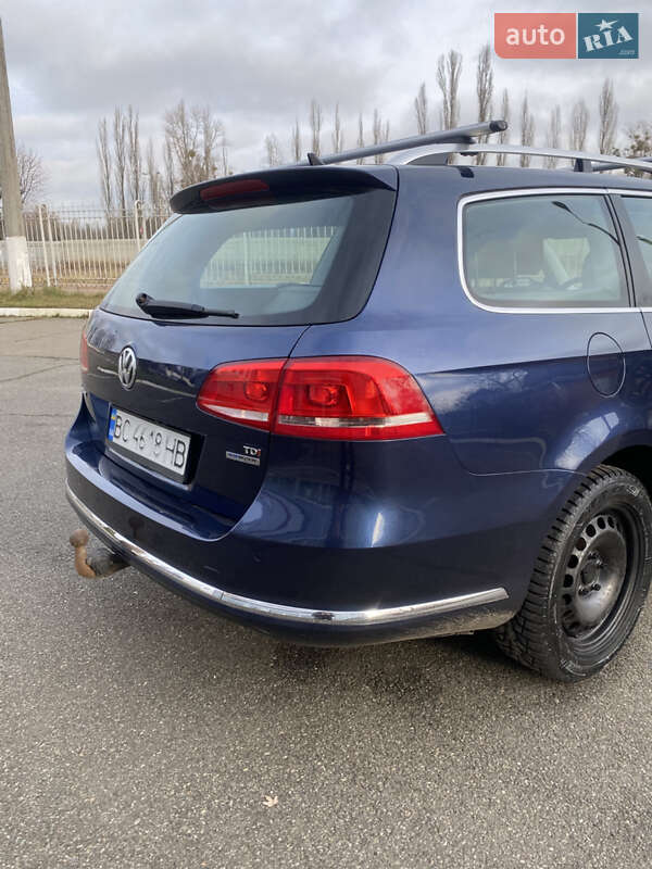 Универсал Volkswagen Passat 2012 в Киеве