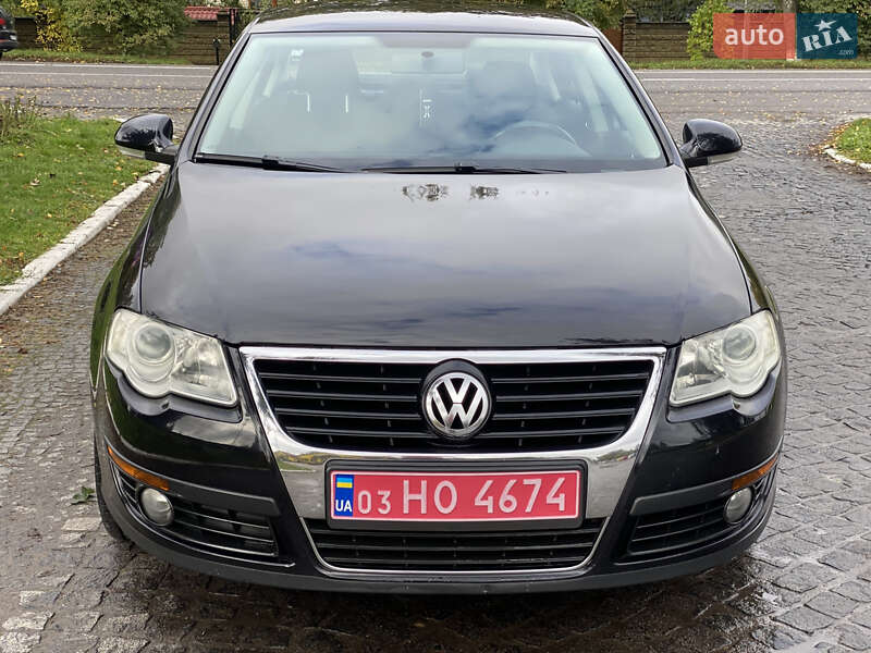 Седан Volkswagen Passat 2009 в Староконстантинове