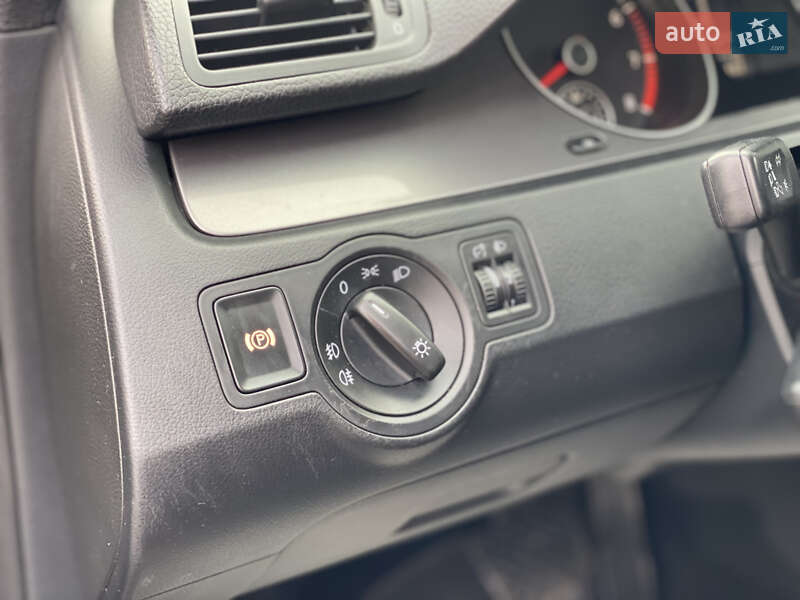 Седан Volkswagen Passat 2009 в Староконстантинове