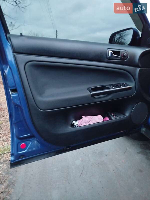 Универсал Volkswagen Passat 2003 в Житомире