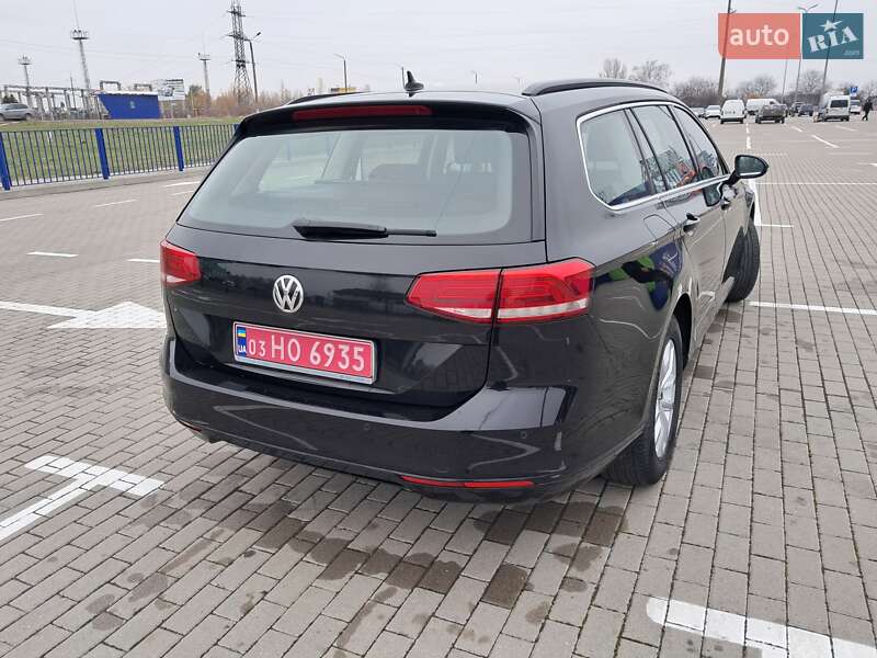 Универсал Volkswagen Passat 2018 в Нововолынске