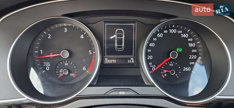 Седан Volkswagen Passat 2016 в Одессе