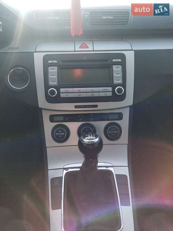 Универсал Volkswagen Passat 2007 в Коростене фото 10 Универсал Volkswagen Passat 2007 в Коростене