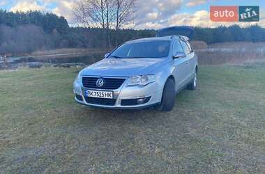 Универсал Volkswagen Passat 2008 в Ровно