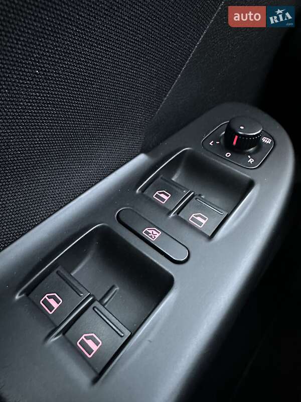 Универсал Volkswagen Passat 2009 в Белогородке фото 27 Универсал Volkswagen Passat 2009 в Белогородке