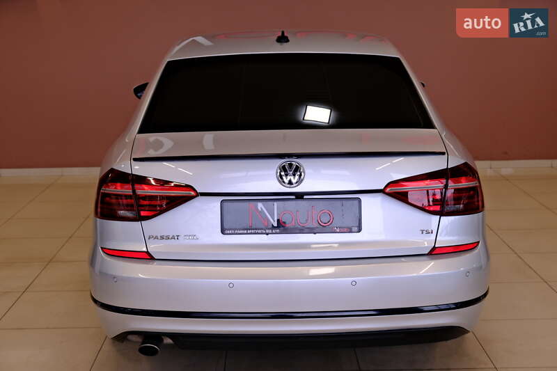 Седан Volkswagen Passat 2017 в Одесі