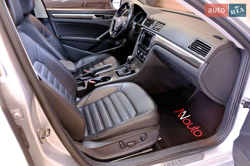 Седан Volkswagen Passat 2017 в Одесі