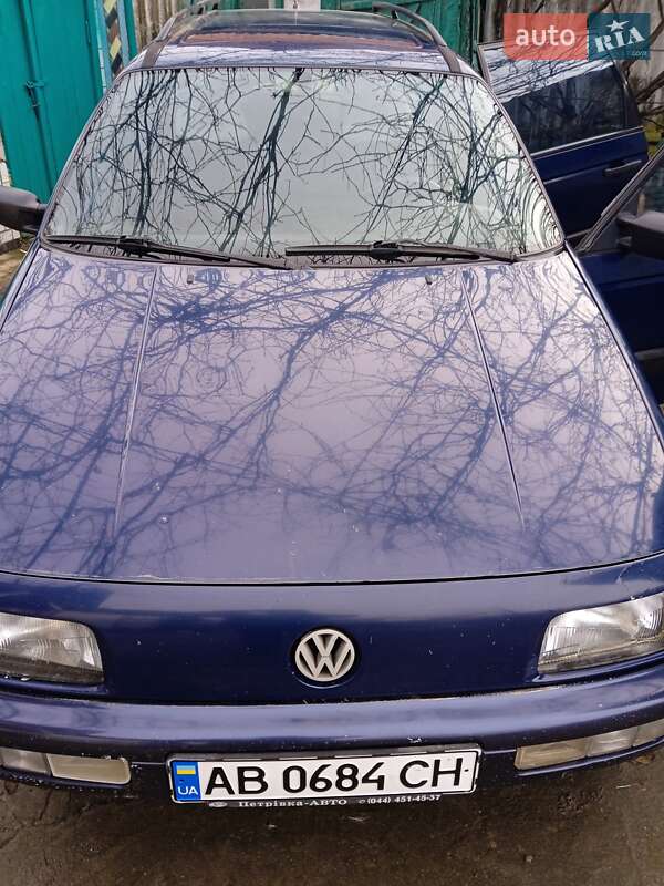 Универсал Volkswagen Passat 1992 в Томашполе