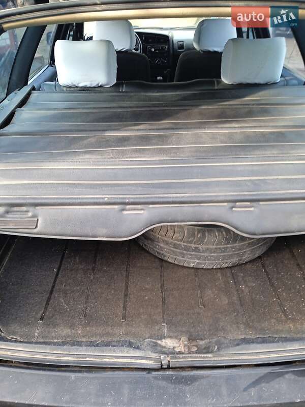 Универсал Volkswagen Passat 1992 в Томашполе