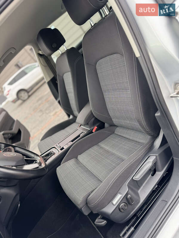 Универсал Volkswagen Passat 2021 в Трускавце фото 72 Универсал Volkswagen Passat 2021 в Трускавце