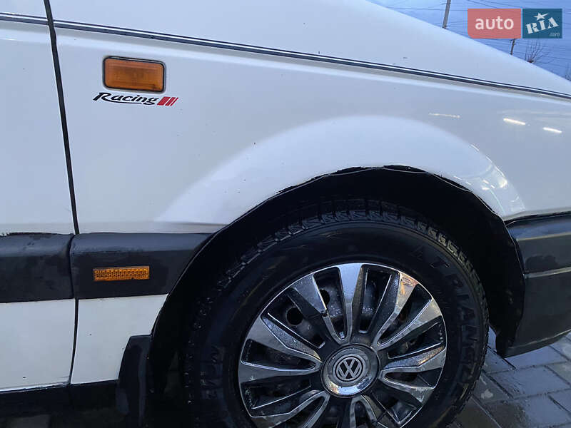 Седан Volkswagen Passat 1991 в Шепетівці