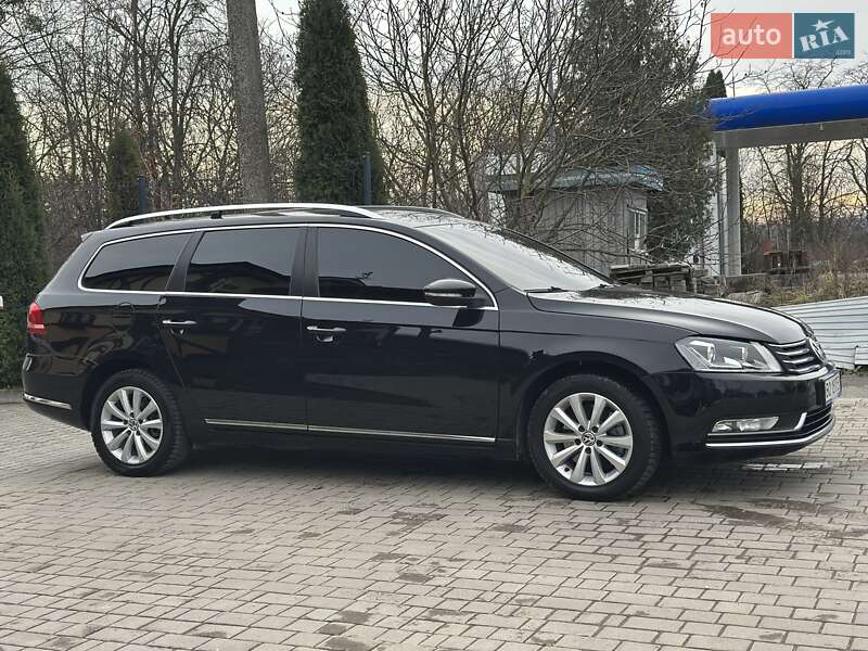 Универсал Volkswagen Passat 2014 в Хмельницком