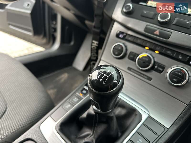 Универсал Volkswagen Passat 2014 в Хмельницком