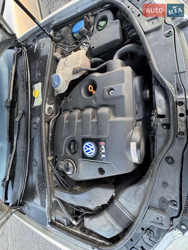 Универсал Volkswagen Passat 2002 в Котельве