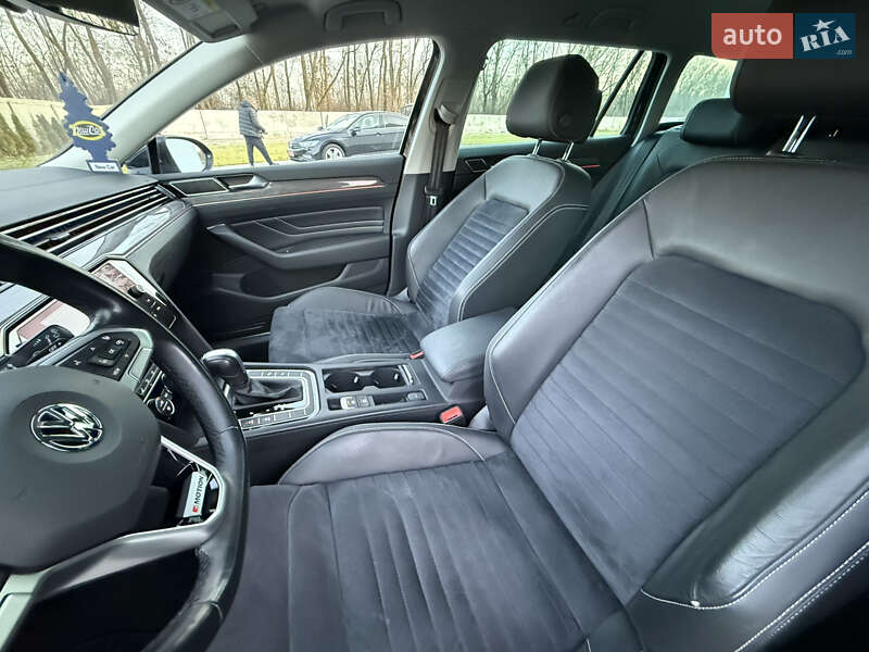 Универсал Volkswagen Passat 2020 в Луцке