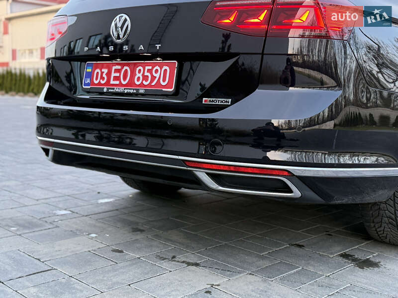 Универсал Volkswagen Passat 2020 в Луцке