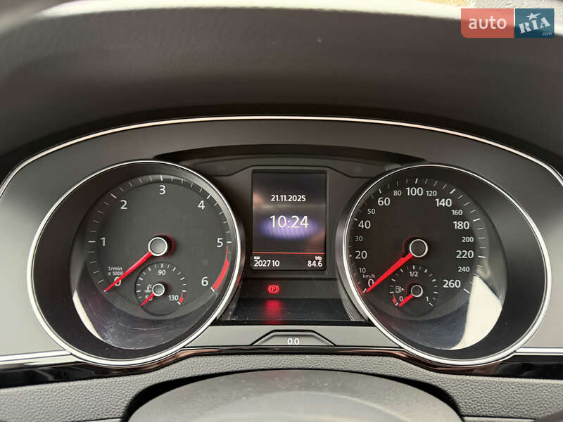 Универсал Volkswagen Passat 2020 в Луцке