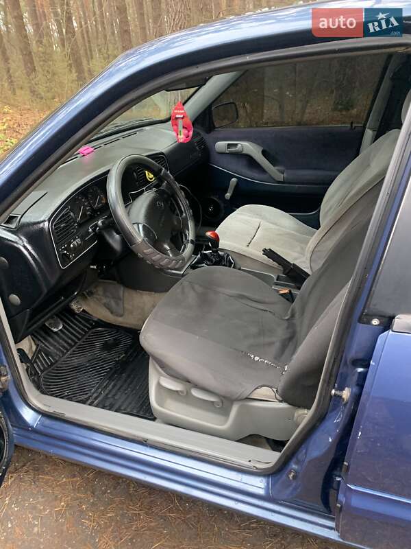 Седан Volkswagen Passat 1996 в Кременце фото 11 Седан Volkswagen Passat 1996 в Кременце