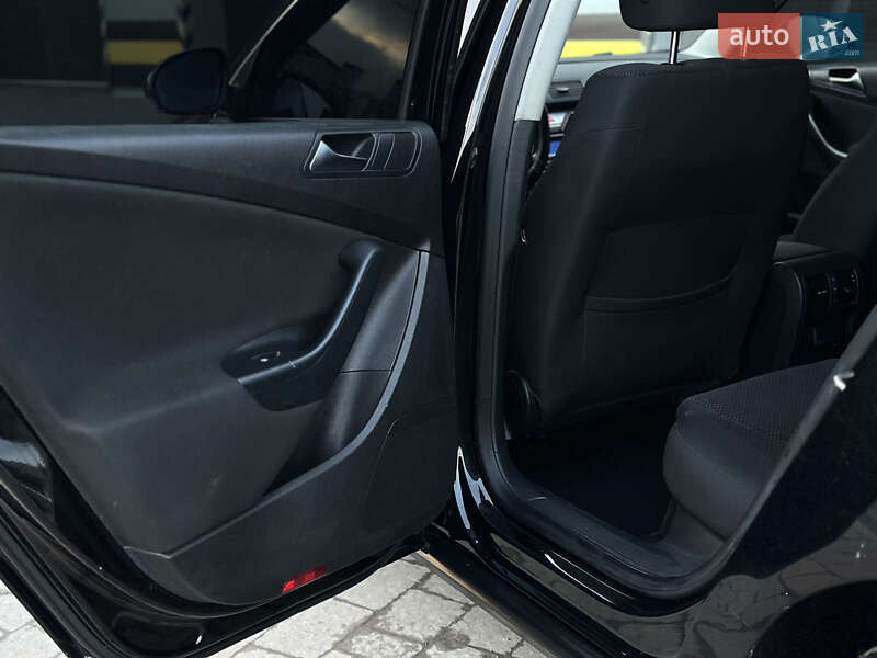 Универсал Volkswagen Passat 2010 в Ивано-Франковске фото 31 Универсал Volkswagen Passat 2010 в Ивано-Франковске