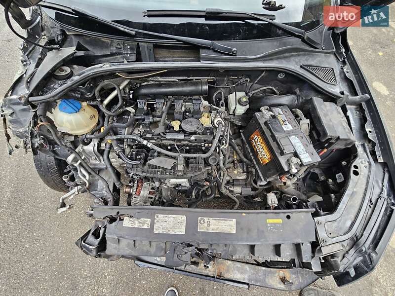 Седан Volkswagen Passat 2016 в Киеве