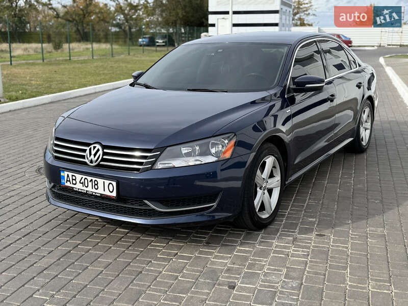 Седан Volkswagen Passat 2013 в Николаеве