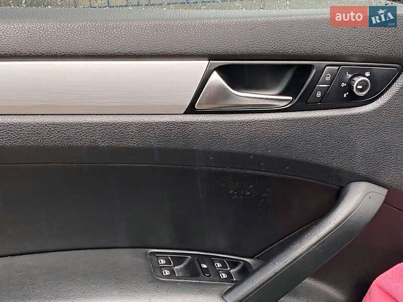 Седан Volkswagen Passat 2013 в Киеве фото 14 Седан Volkswagen Passat 2013 в Киеве