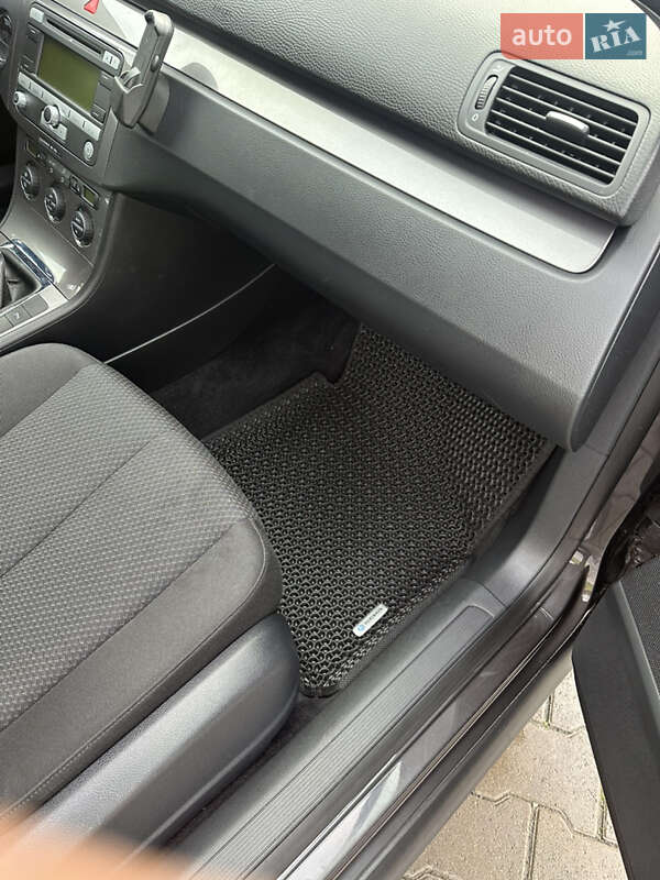 Седан Volkswagen Passat 2008 в Звягеле фото 27 Седан Volkswagen Passat 2008 в Звягеле