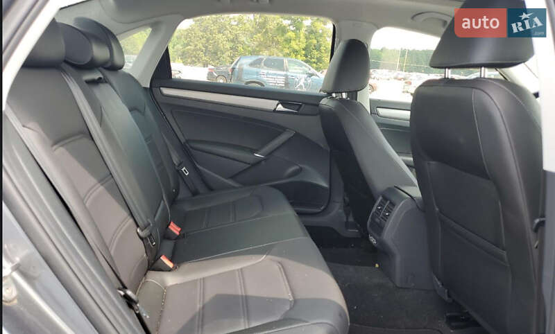 Седан Volkswagen Passat 2021 в Киеве