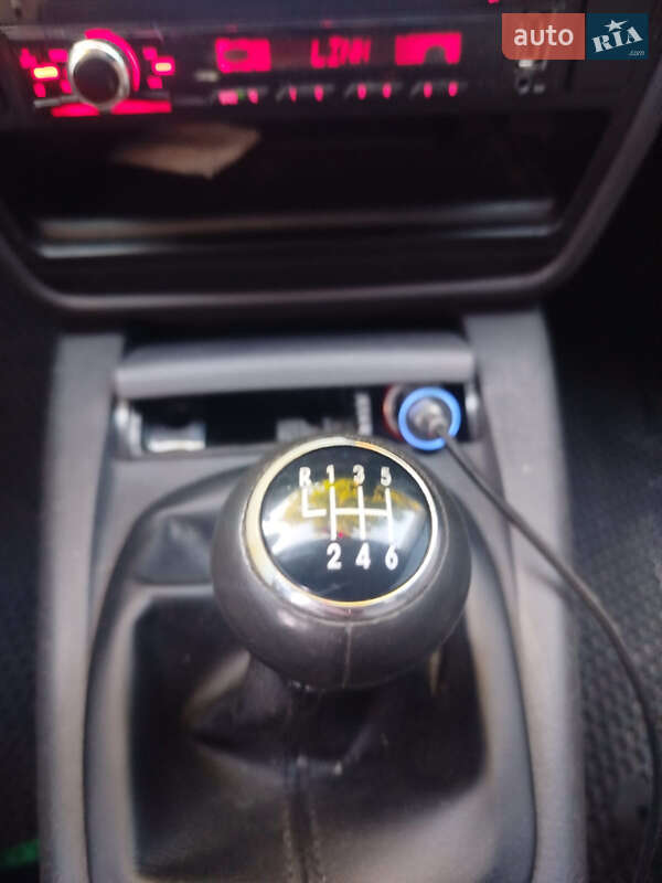 Универсал Volkswagen Passat 2005 в Корсуне-Шевченковском